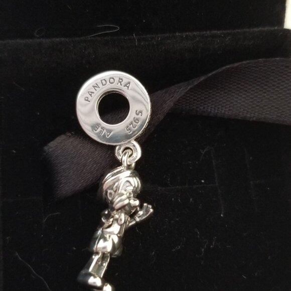 Pandora/Disney sliver Pinocchio dangle charm - Picture 5 of 6